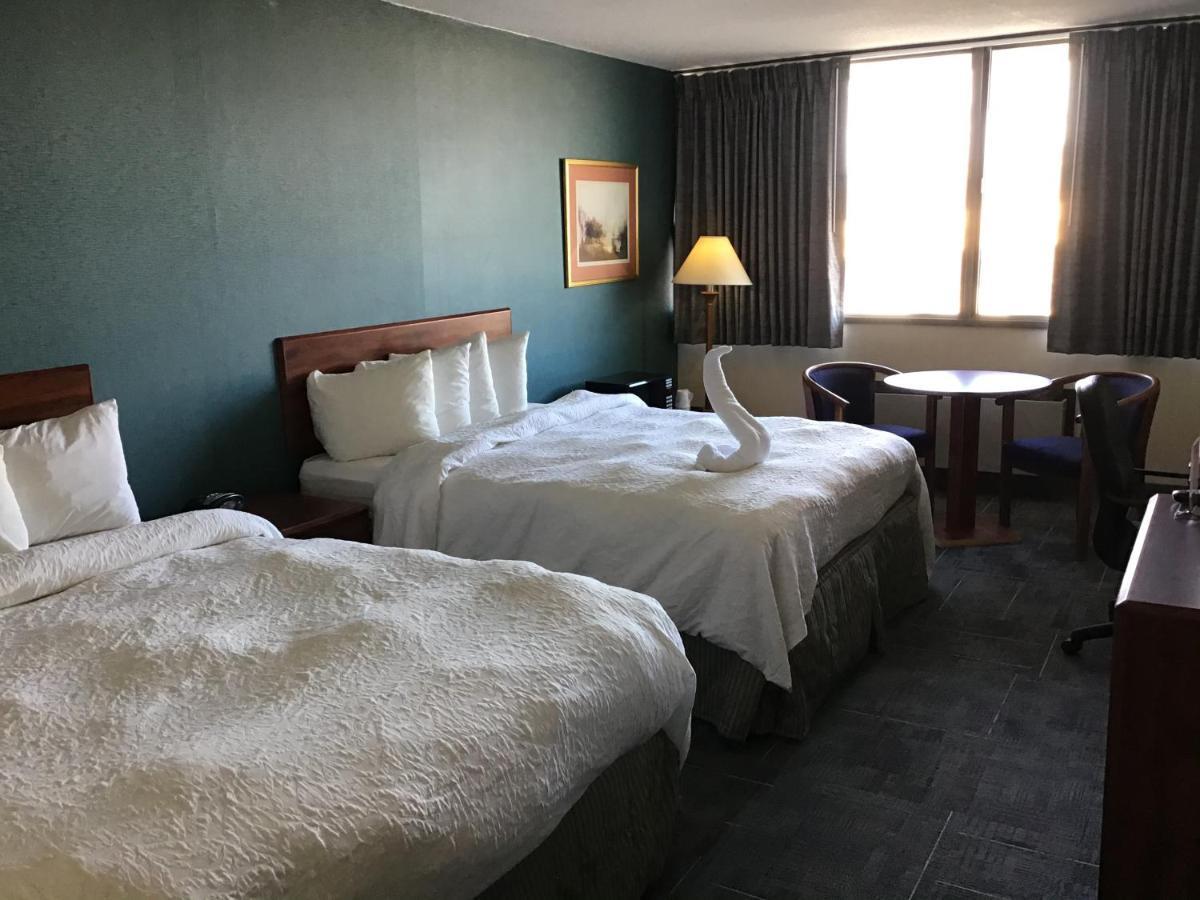 Howard Johnson By Wyndham Gillette Ngoại thất bức ảnh