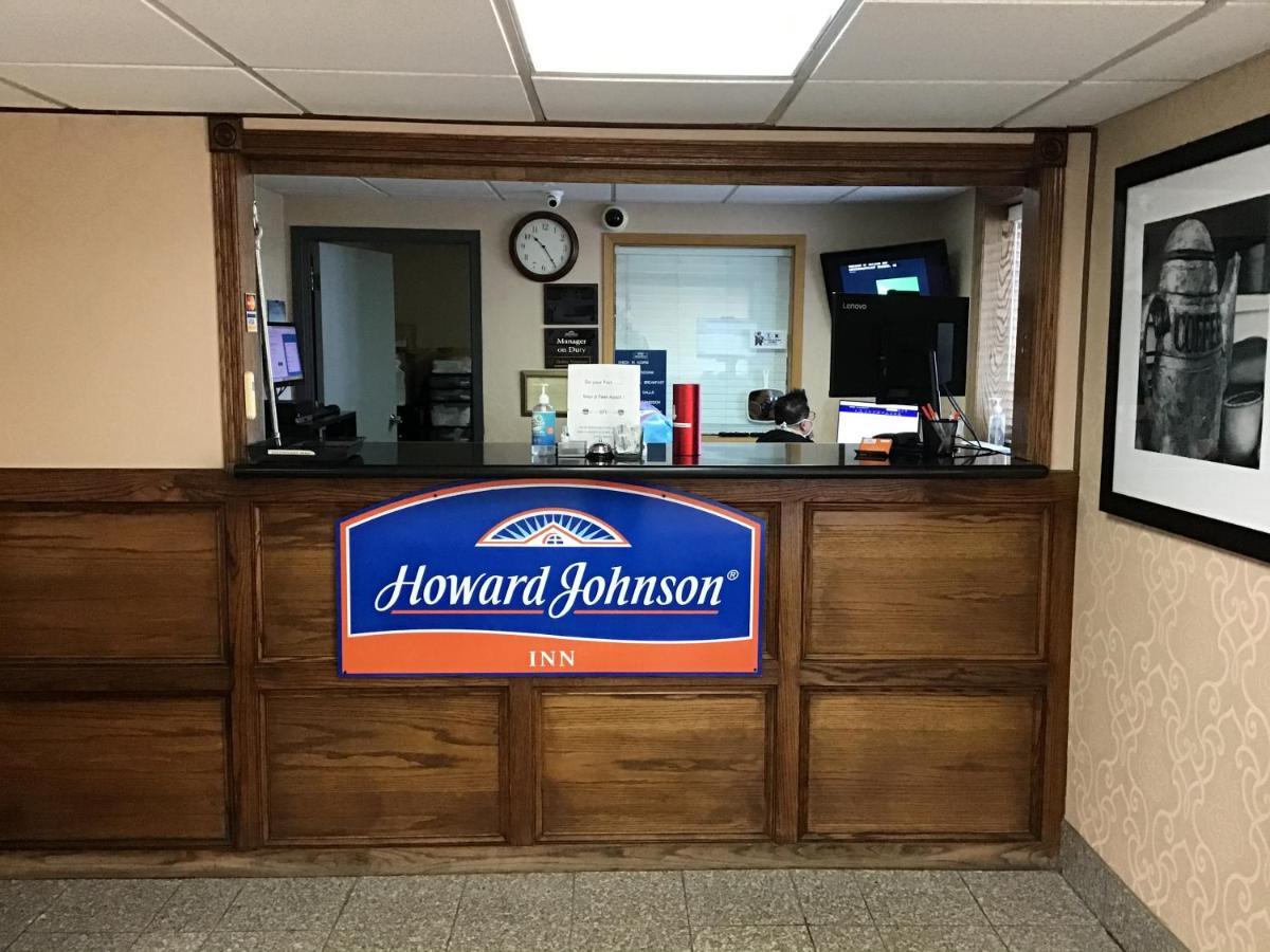 Howard Johnson By Wyndham Gillette Ngoại thất bức ảnh