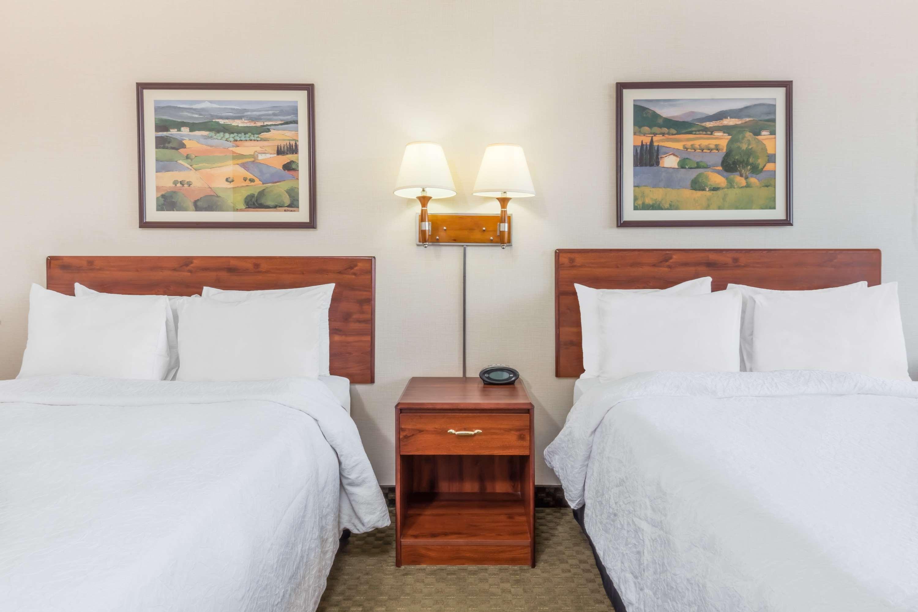 Howard Johnson By Wyndham Gillette Ngoại thất bức ảnh